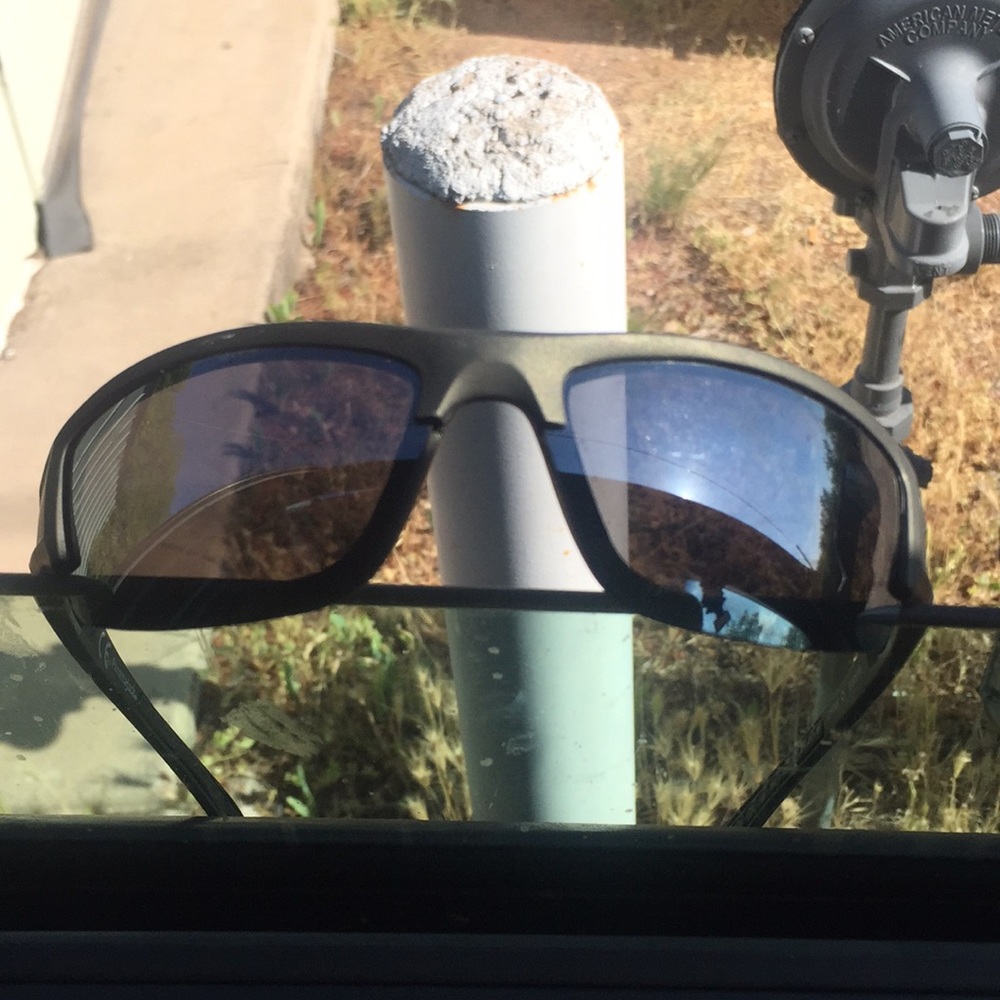 Panama Jack Men’s Dark Grey Polarized Sunglasses